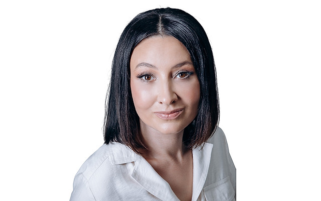 Колесникова Янина Сергеевна