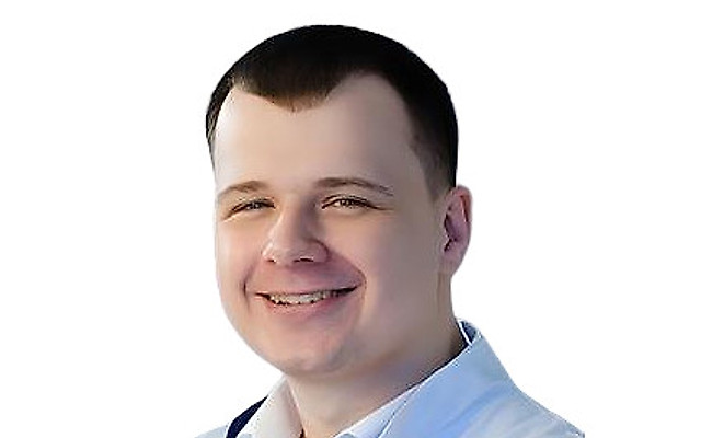 Павлоградский Максим Сергеевич