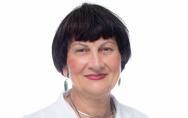 Хомутникова Алевтина Ивановна